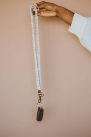 The Linen Lanyard